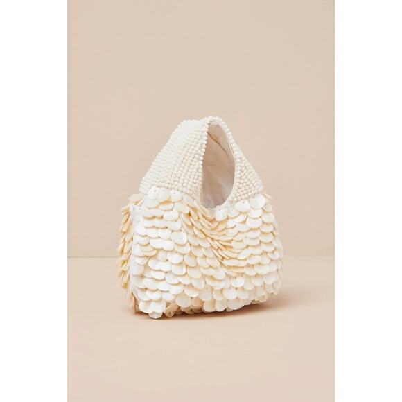 NWT Lulus Alaiza Cream Beaded Shell Mini Handbag w/Chain - Picture 3 of 4